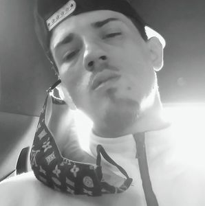 Meet your Posher, Garrett